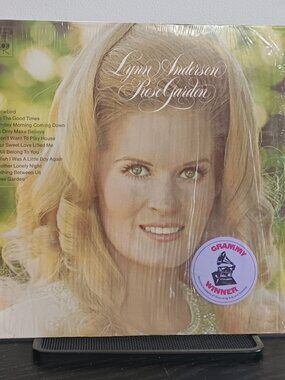 Lynn Anderson  -  Rose Garden - Circa 1970